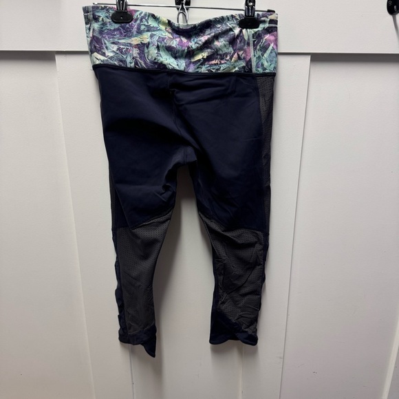 Lululemon‎ navy leggings size 8 - Picture 3 of 6
